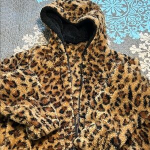 Ladies leopard zip up jacket Size XL